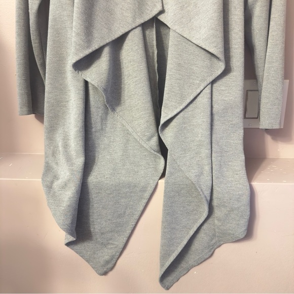 Torrid Drape Front Cardigan Grey Women Size 2X - Picture 3 of 8
